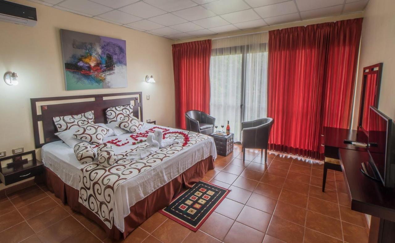 Hotel Monte Real La Fortuna 외부 사진